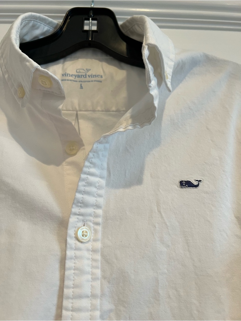 Vineyard Vines White Button-Down Oxford Shirt with Navy Whale Logo